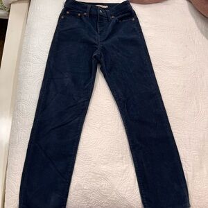 Navy Corduroy Levi’s Wedgie Straight Pant Size 25